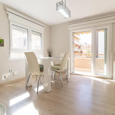 Rentafive Centro Reformado Menos 1 Min Playa Apartment *